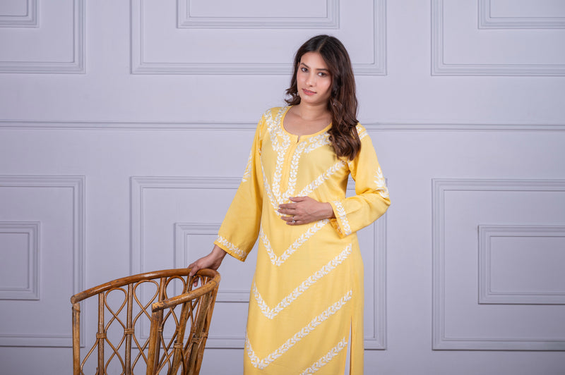 5 Must-Have Ethnic Outfits Every Woman Needs This Summer