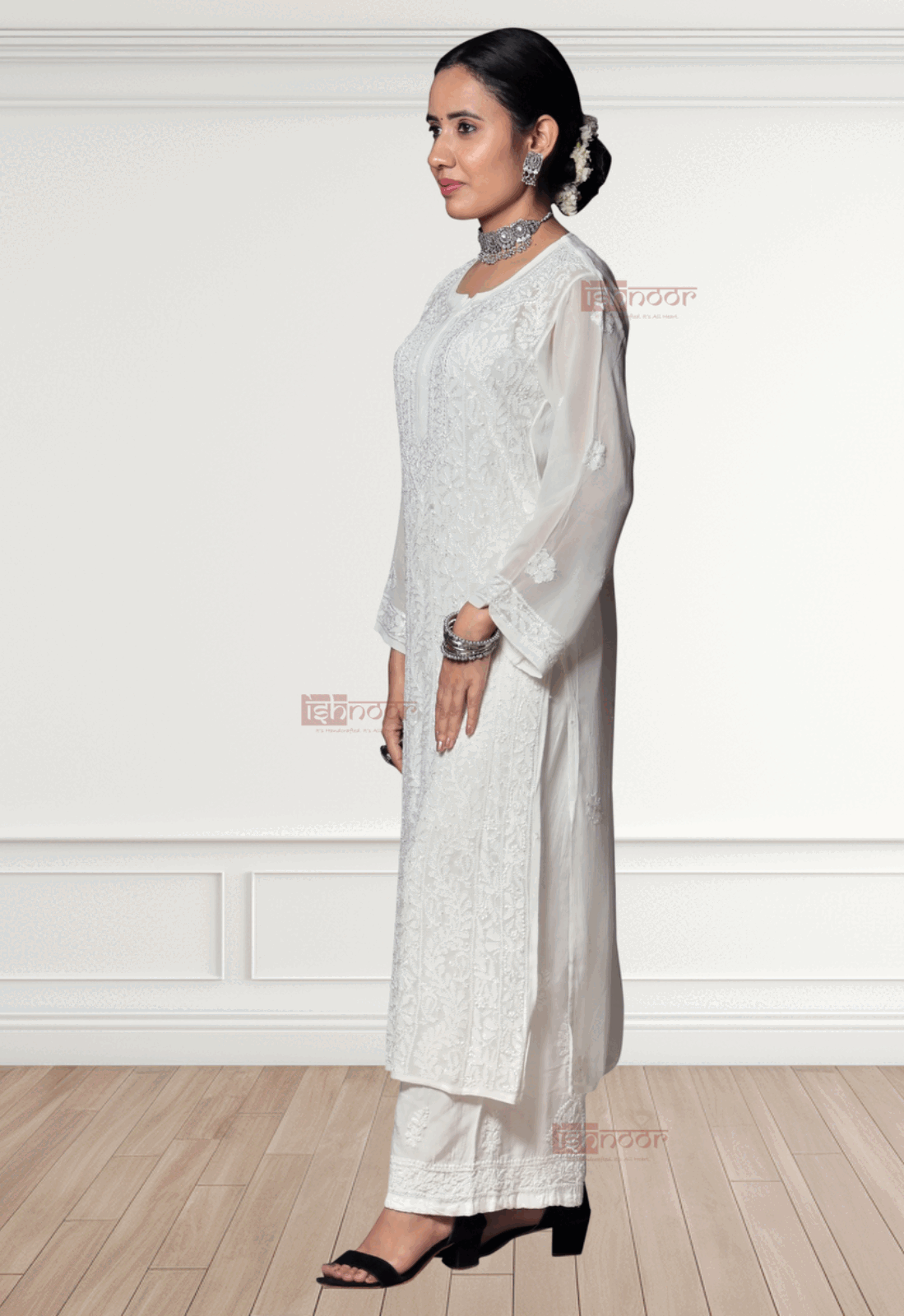 Noor Premium Viscose Straight Chikankari Kurti - white