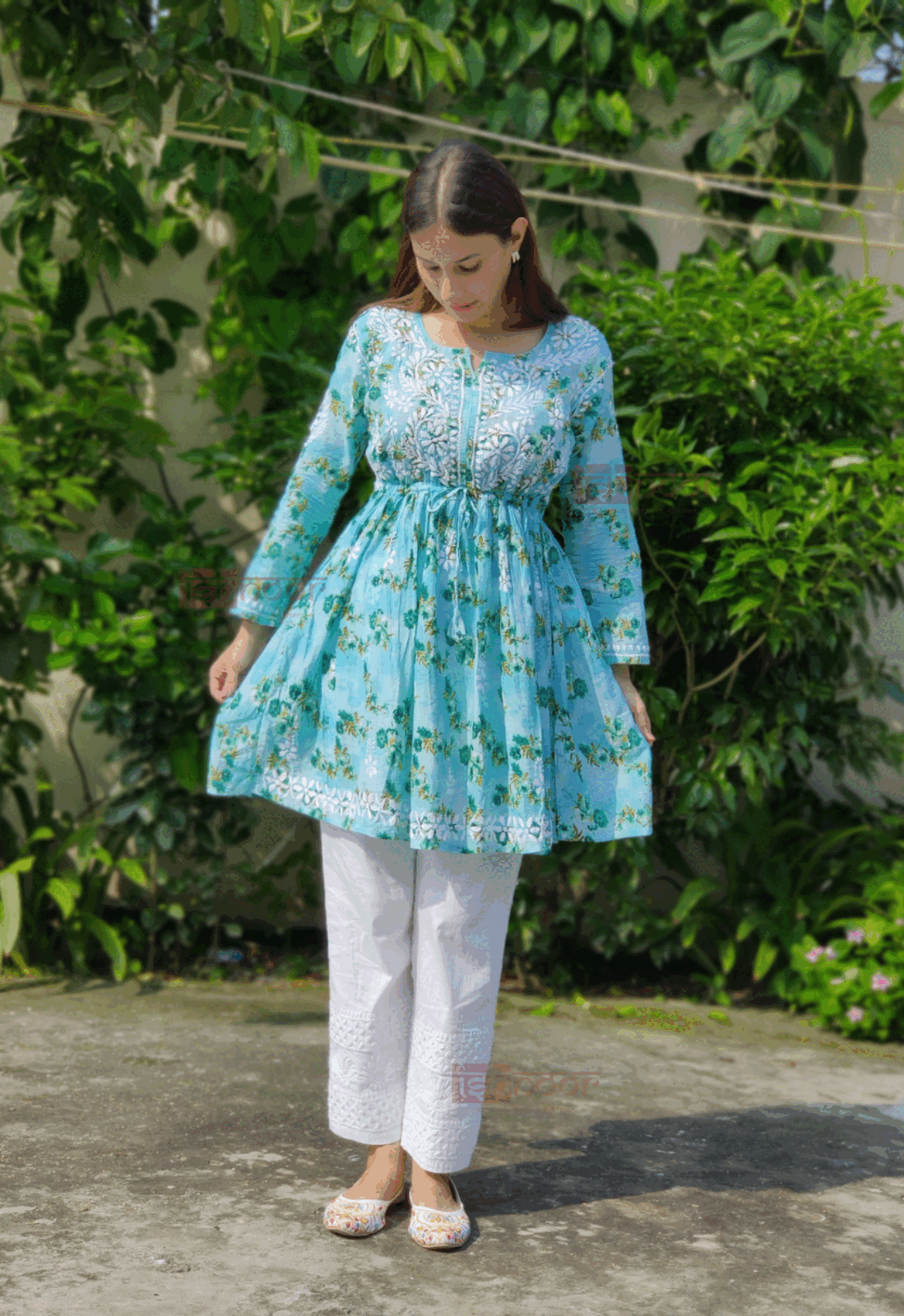 Noor Mul Cotton Short Chikankari Kurti - aqua-blue