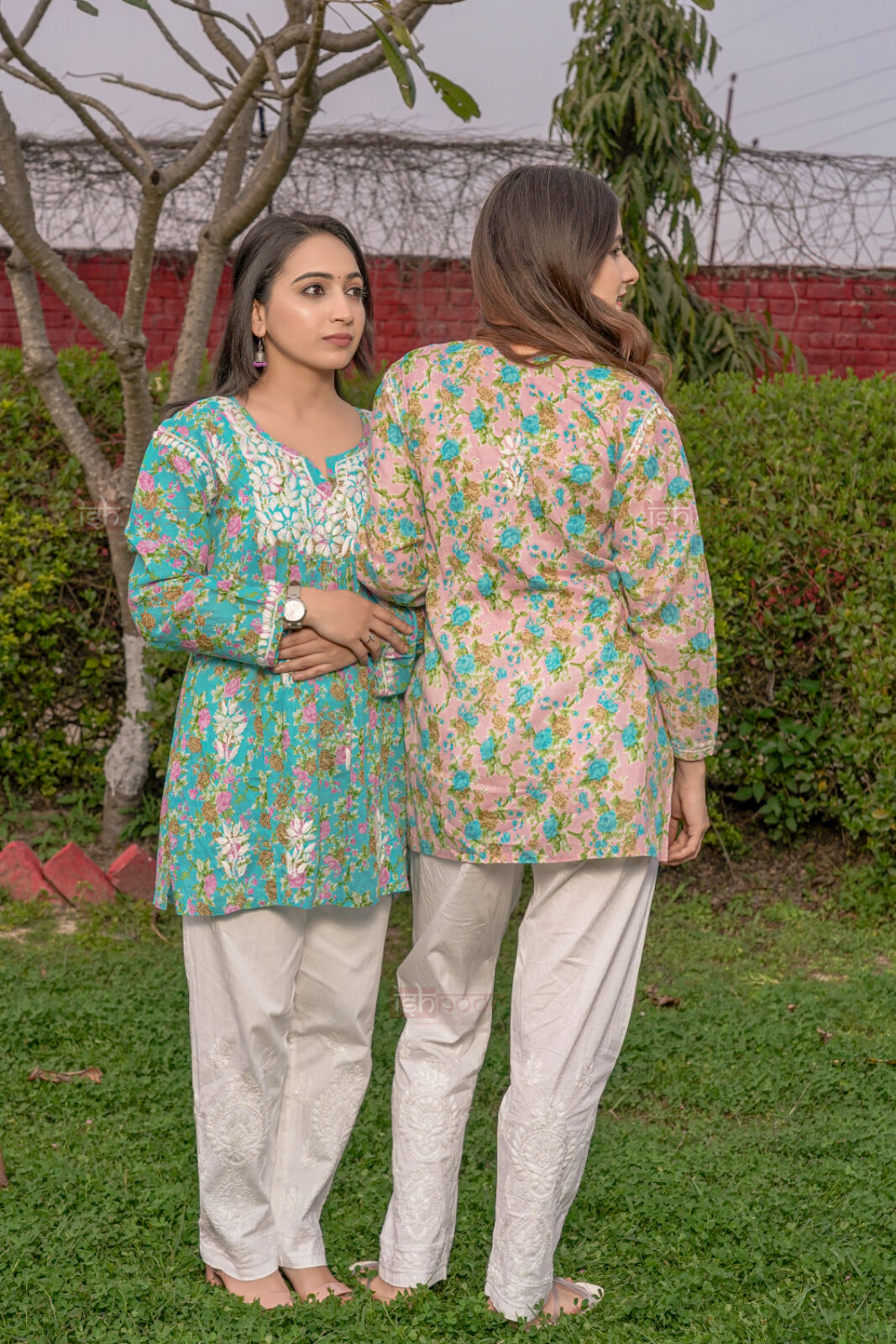 Falak Mul Cotton Short Chikankari Kurti - aqua-blue
