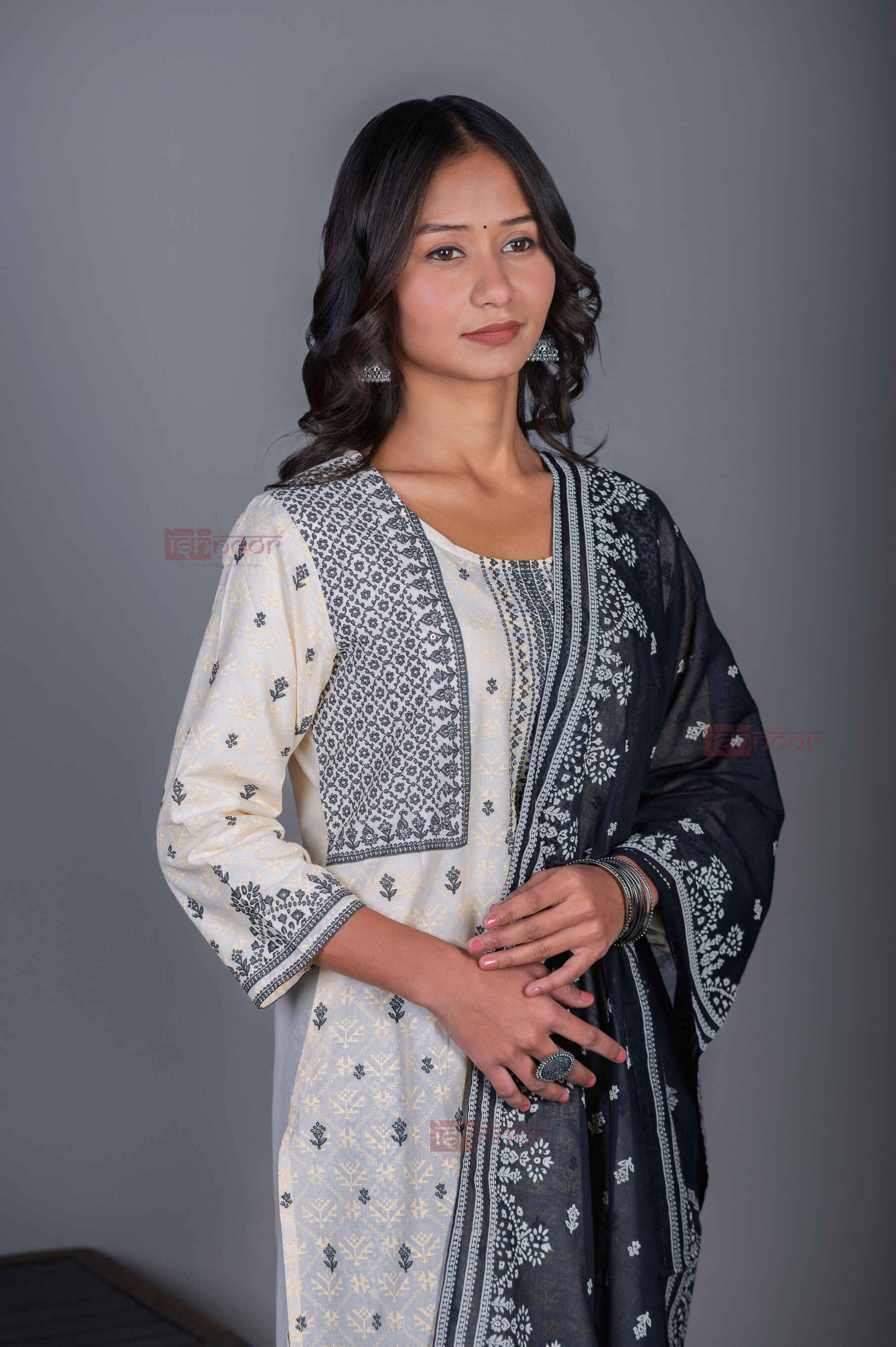Saanjh 3 Piece Stitched Suit Set with Dupatta 2 - black